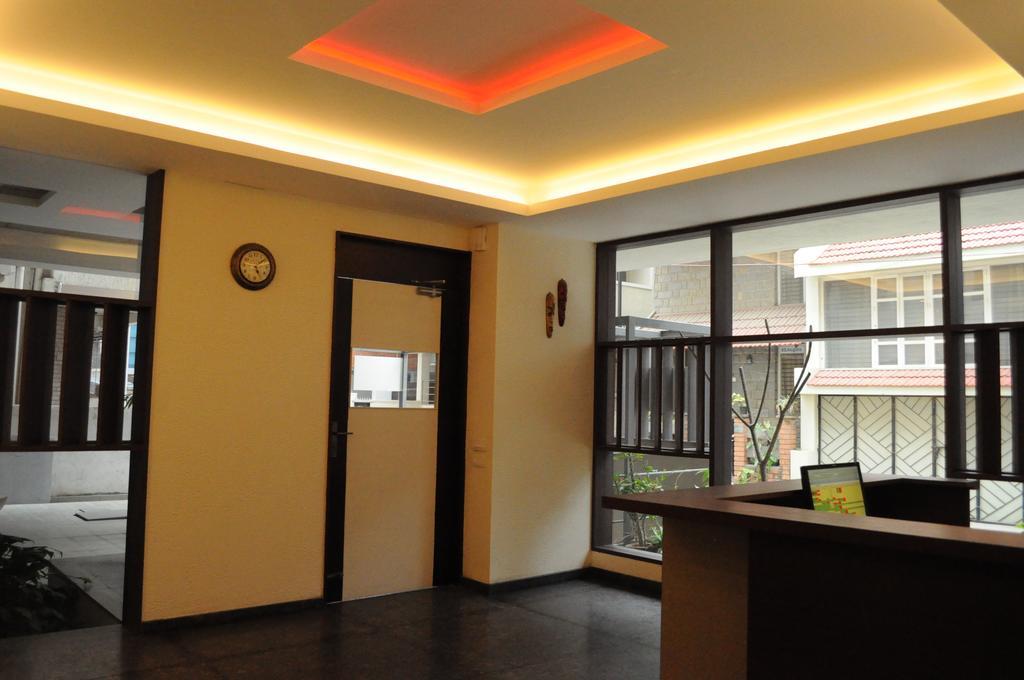 Ixora Suites Bengaluru Kültér fotó