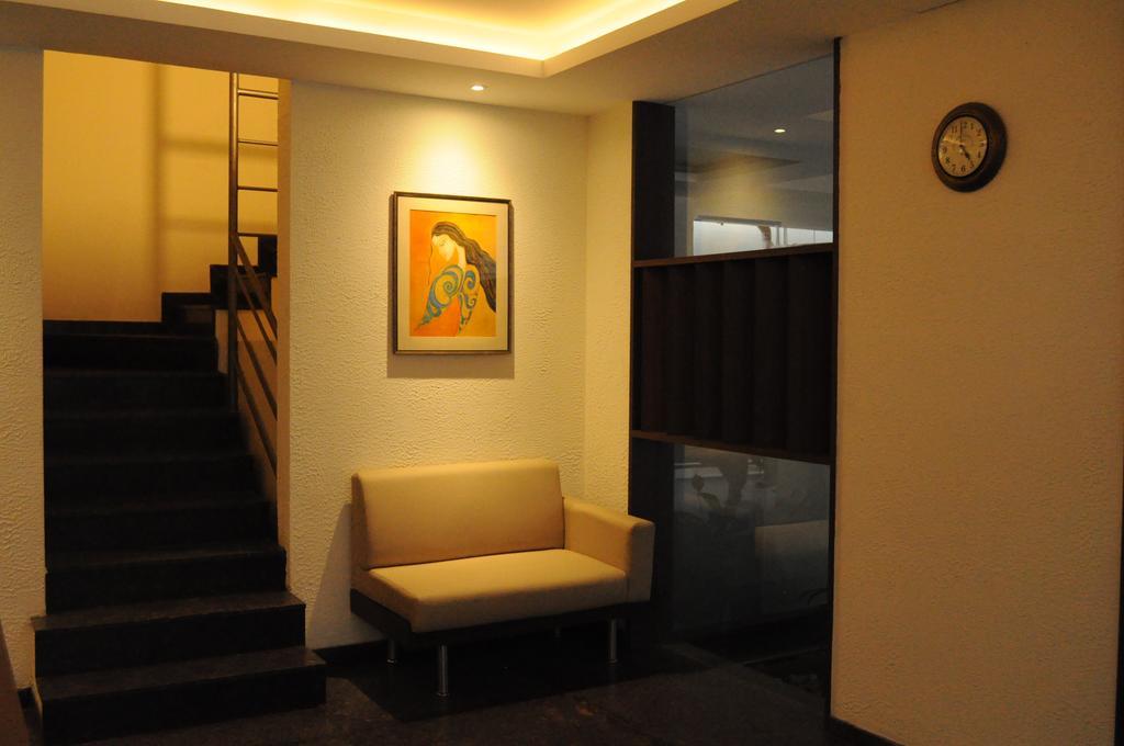 Ixora Suites Bengaluru Kültér fotó
