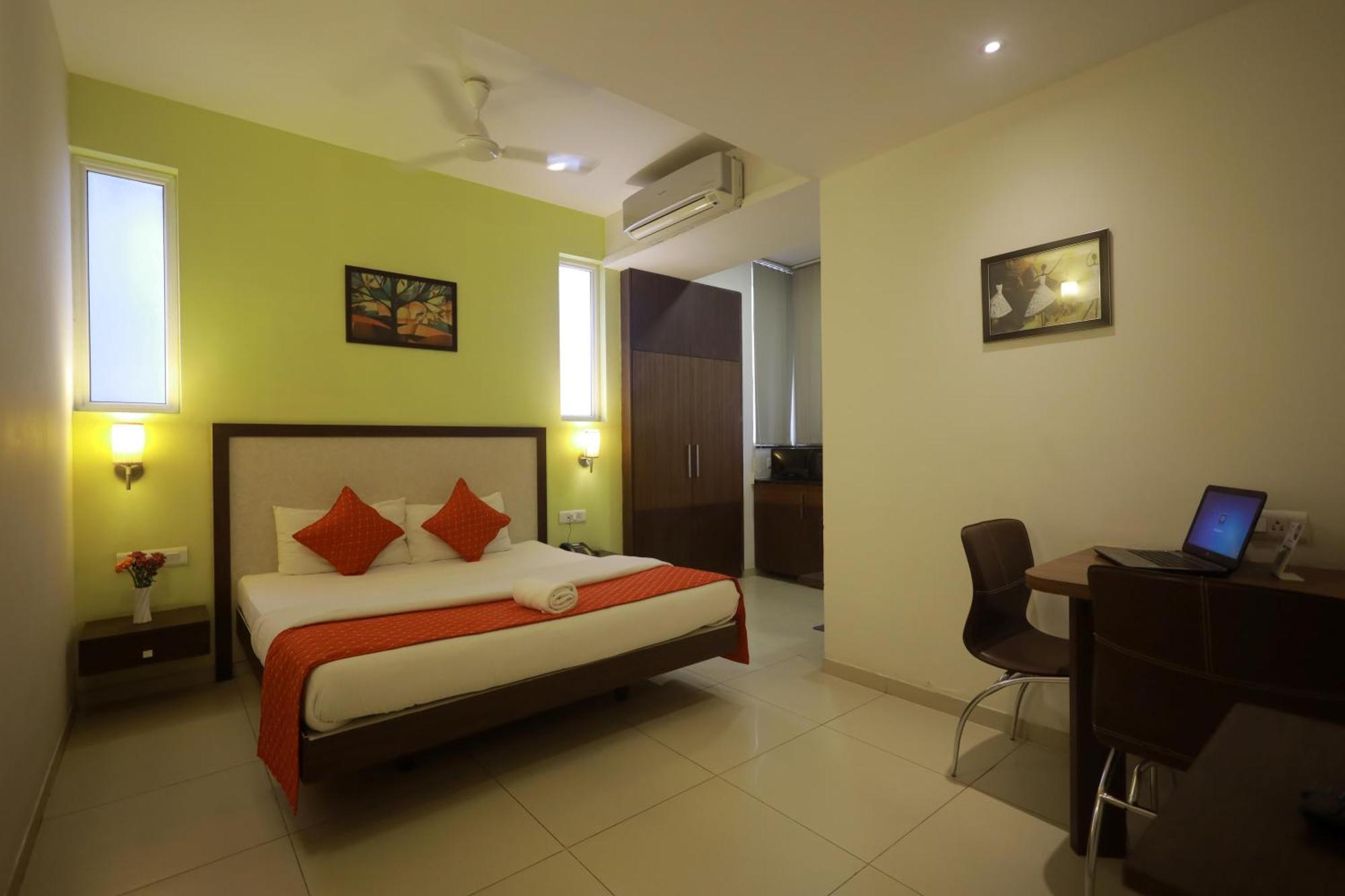 Ixora Suites Bengaluru Kültér fotó