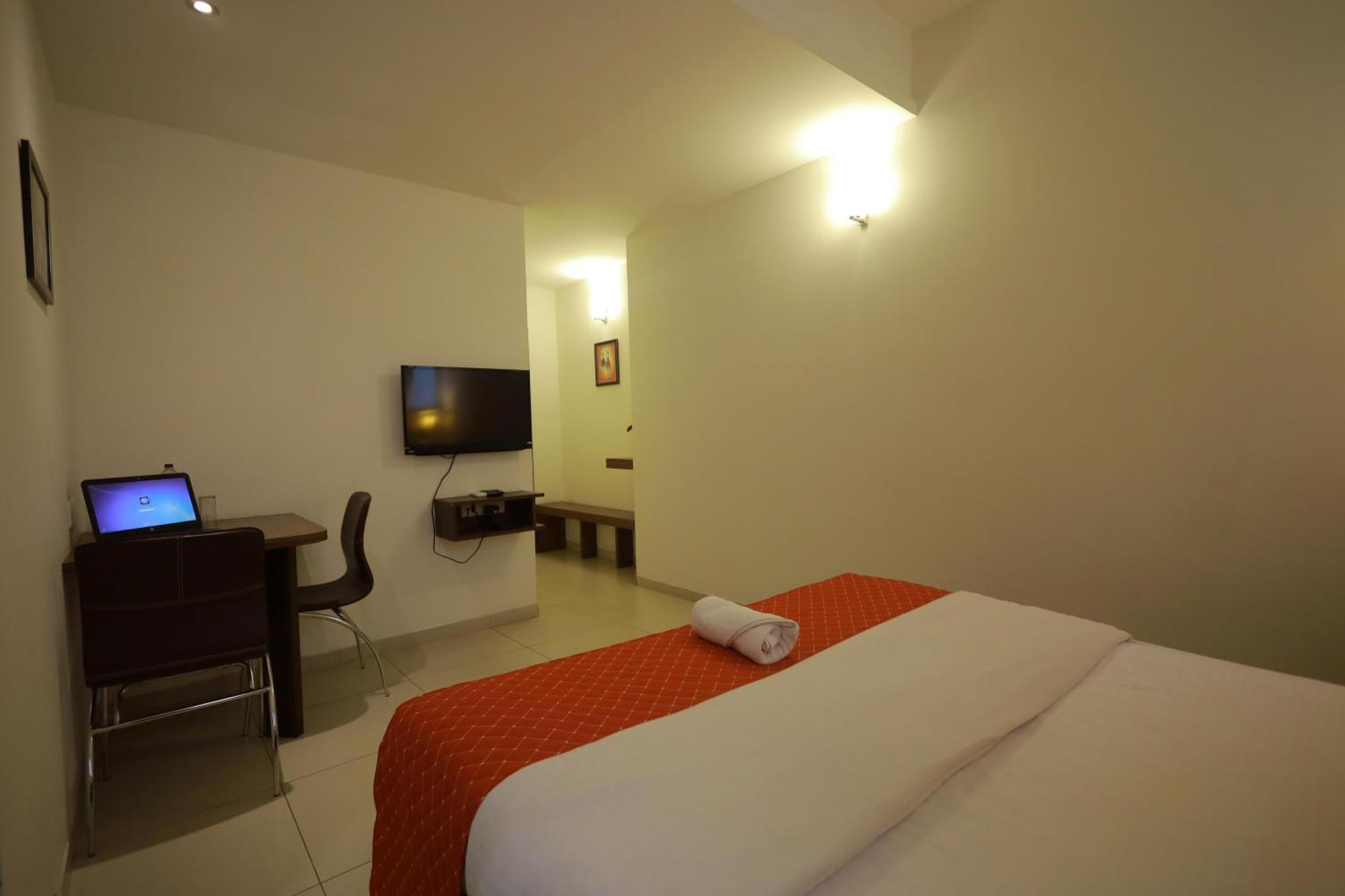 Ixora Suites Bengaluru Kültér fotó