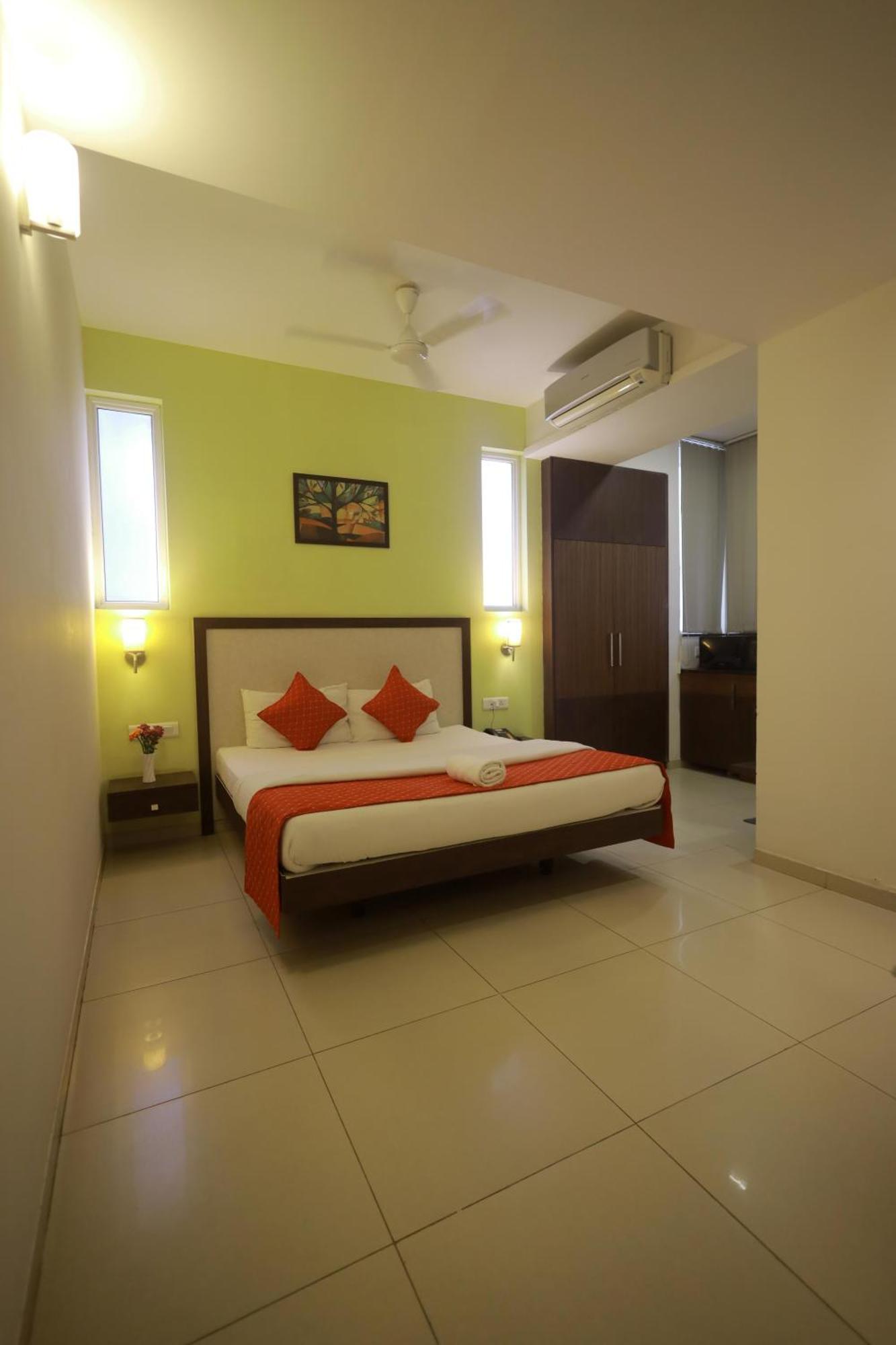Ixora Suites Bengaluru Kültér fotó