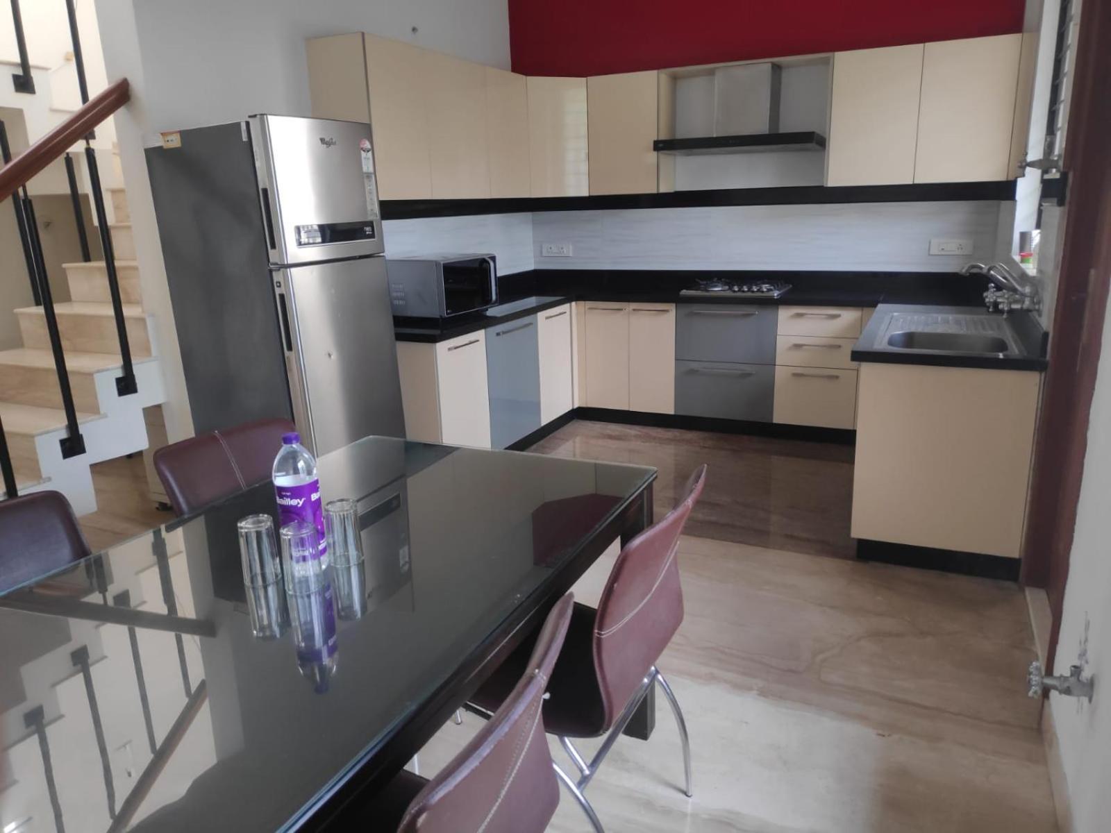 Ixora Suites Bengaluru Kültér fotó