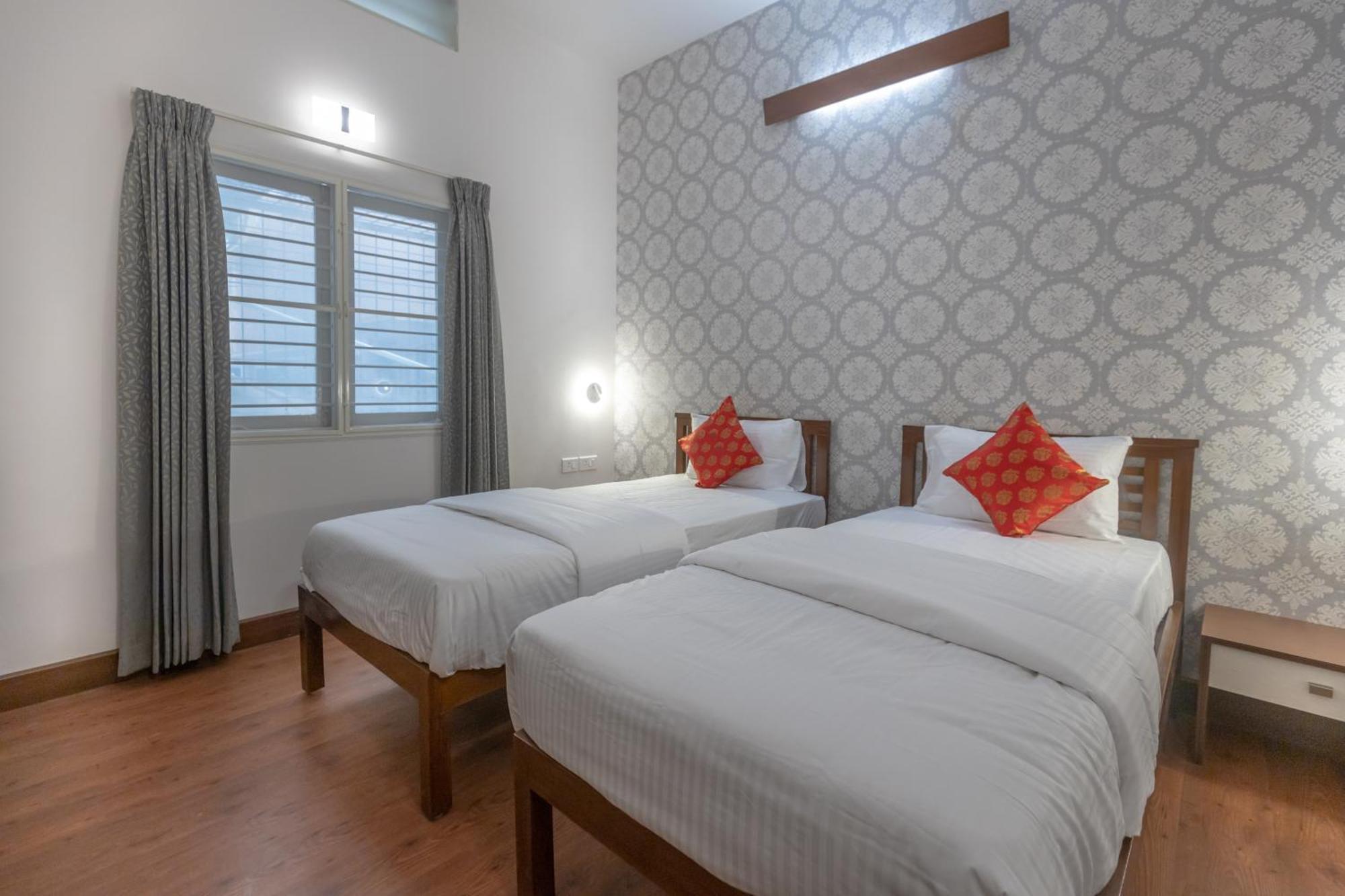 Ixora Suites Bengaluru Kültér fotó
